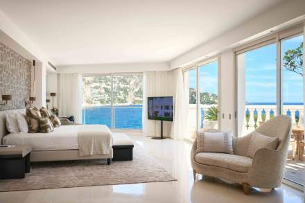 Dream Suite Bedroom 112
