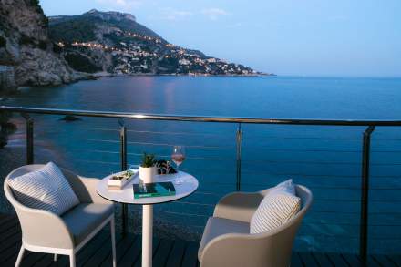 Cap Estel Hotel Balcon ·<br />
Hôtel Côte d'Azur Pieds dans l'eau