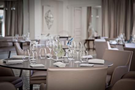 Cap Estel Restaurant La table de Patrick Raingeard · Hôtel Luxe 5 étoiles Côte d'Azur