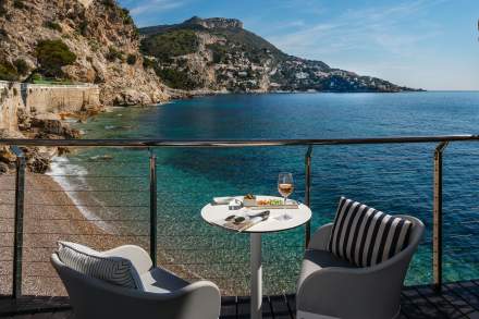 Cap Estel Hotel Balcon ·<br />
Hôtel Côte d'Azur Pieds dans l'eau